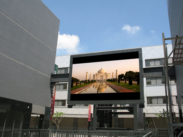 ¿Qué es la pantalla LED al aire libre?